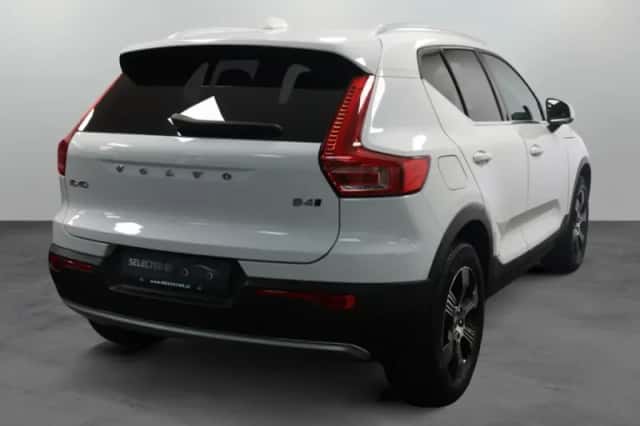 Volvo XC40 (2022) thumbnail 4