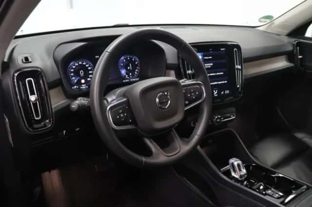 Volvo XC40 (2022) thumbnail 8