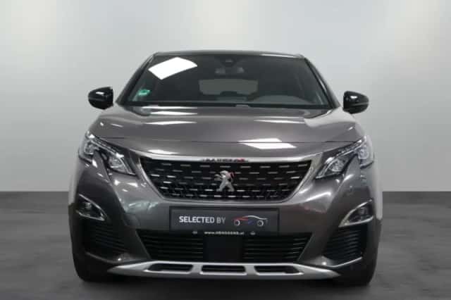 Peugeot 3008 (2016) thumbnail 2