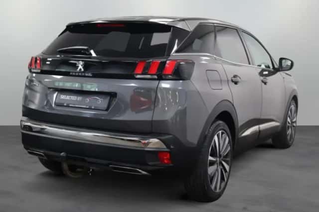 Peugeot 3008 (2016) thumbnail 3