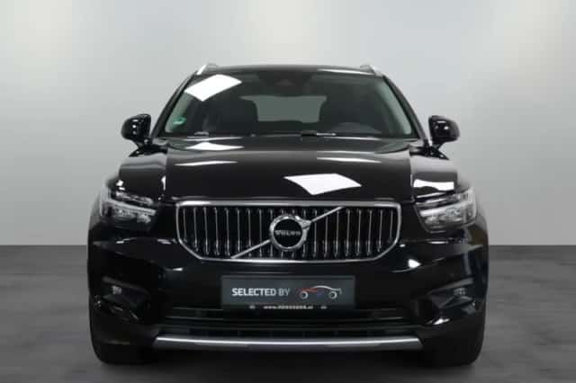 Volvo XC40 (2020) thumbnail 2