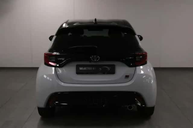 Toyota Yaris (2026) thumbnail 4