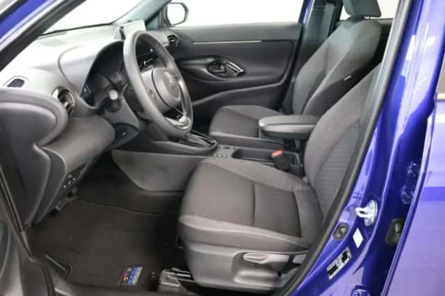 Toyota Yaris Cross (2024) thumbnail 11