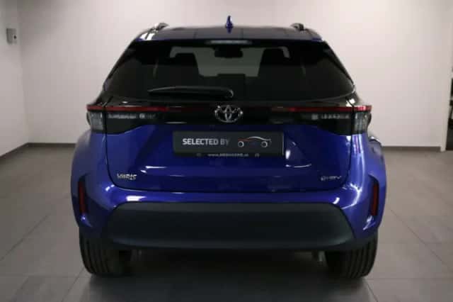 Toyota Yaris Cross (2024) thumbnail 4