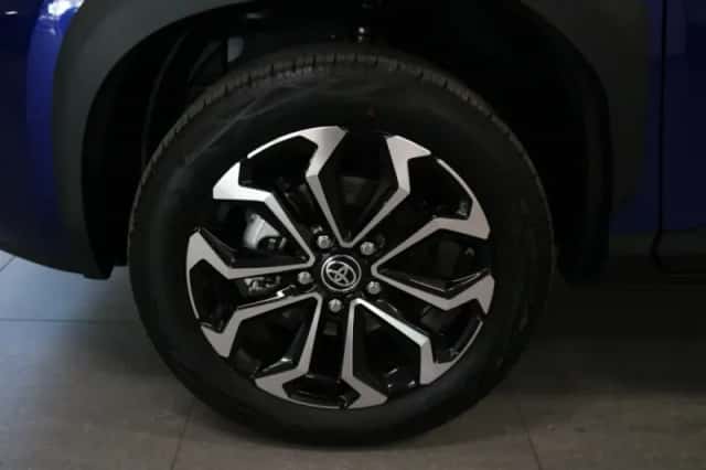 Toyota Yaris Cross (2024) thumbnail 6