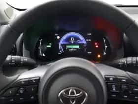 Toyota Yaris (2025) thumbnail 17