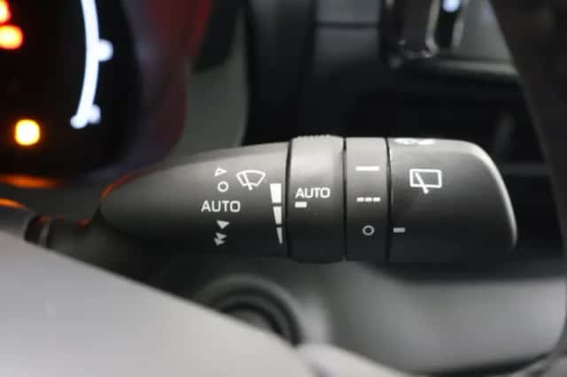 Toyota Yaris (2025) thumbnail 21