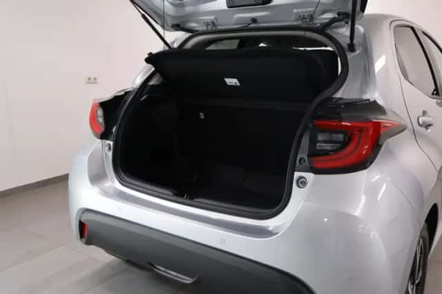 Toyota Yaris (2025) thumbnail 29