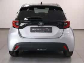 Toyota Yaris (2025) thumbnail 4