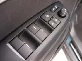 Toyota Yaris Cross (2025) thumbnail 11