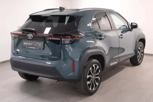 Toyota Yaris Cross (2025) thumbnail 3