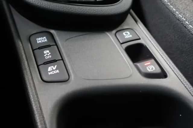 Toyota Yaris Cross (2025) thumbnail 30