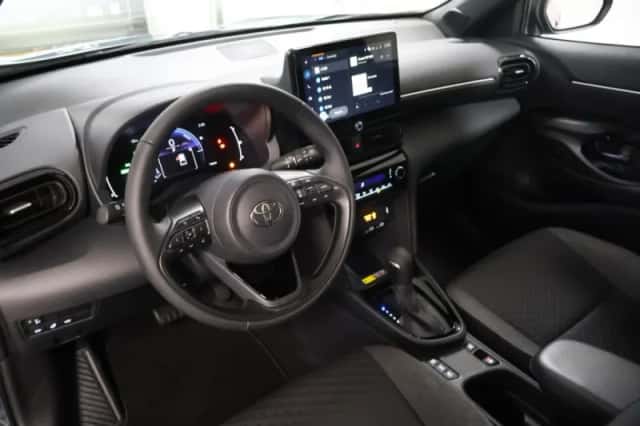 Toyota Yaris Cross (2025) thumbnail 7