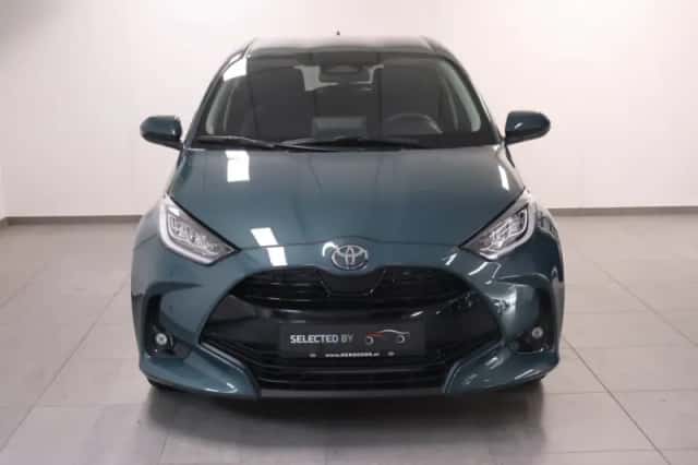 Toyota Yaris (2025) thumbnail 2