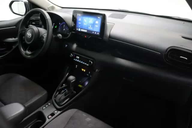 Toyota Yaris (2025) thumbnail 11