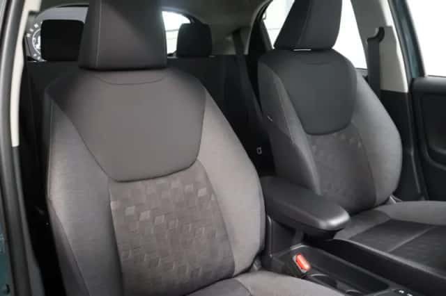 Toyota Yaris (2025) thumbnail 12