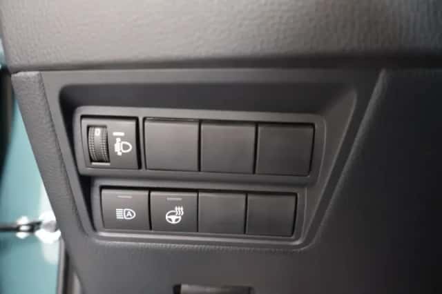 Toyota Yaris (2025) thumbnail 16