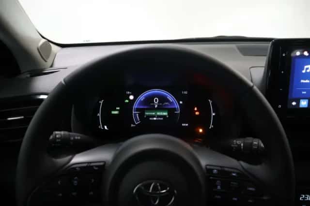 Toyota Yaris (2025) thumbnail 17