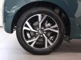 Toyota Yaris (2025) thumbnail 5