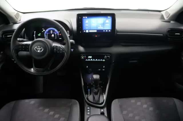 Toyota Yaris (2025) thumbnail 6