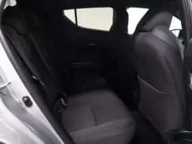Toyota C-HR (2020) thumbnail 12