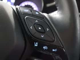 Toyota C-HR (2020) thumbnail 19