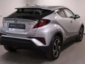 Toyota C-HR (2020) thumbnail 3
