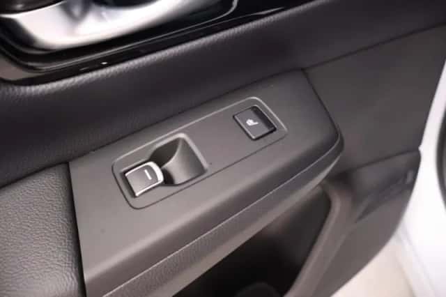 Honda CR-V (2023) thumbnail 12