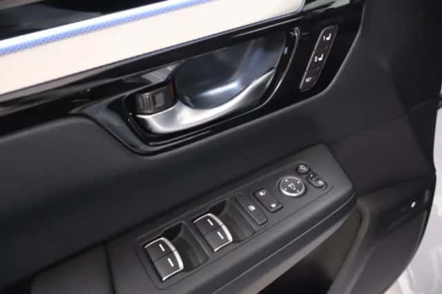 Honda CR-V (2023) thumbnail 13