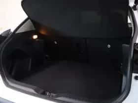 Toyota Yaris Cross (2024) thumbnail 31