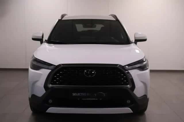 Toyota Corolla (2023) thumbnail 2