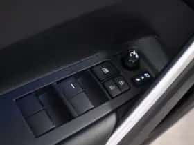 Toyota Corolla (2023) thumbnail 14