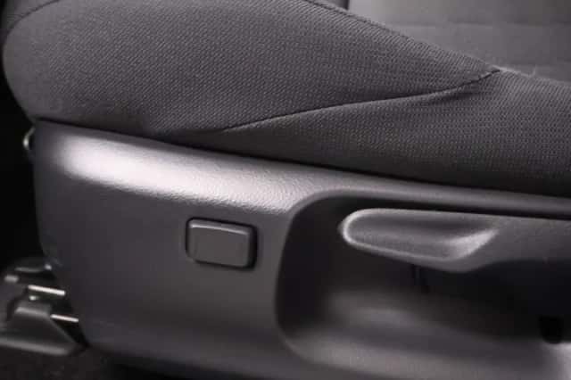 Toyota Corolla (2023) thumbnail 15