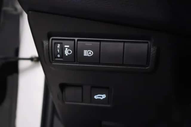 Toyota Corolla (2023) thumbnail 16