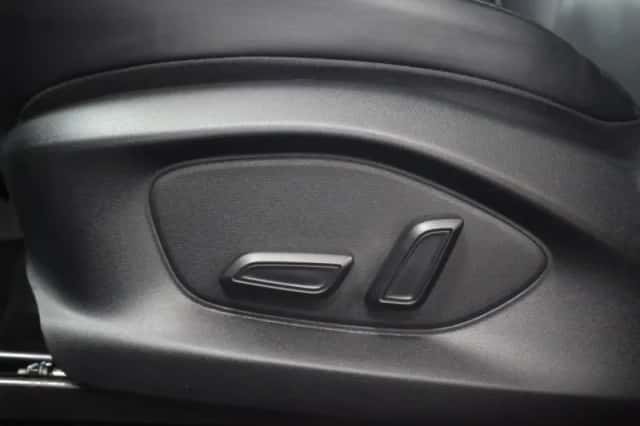 MG ZS (2025) thumbnail 24