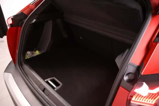 Peugeot 2008 (2025) thumbnail 30