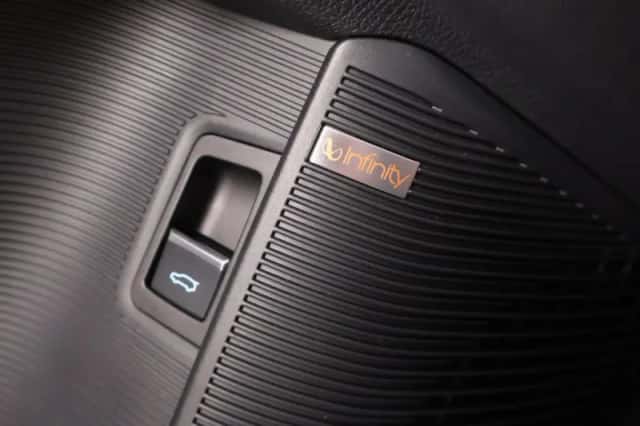 BYD Seal U (2024) thumbnail 13