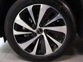 BYD Seal U (2024) thumbnail 8