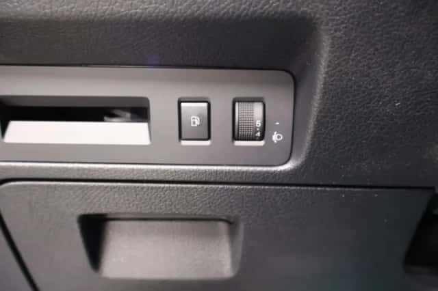 BYD Seal U (2024) thumbnail 17