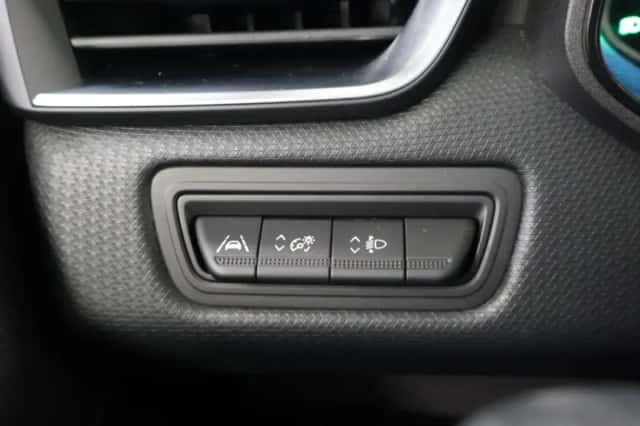 Renault Clio (2022) thumbnail 16