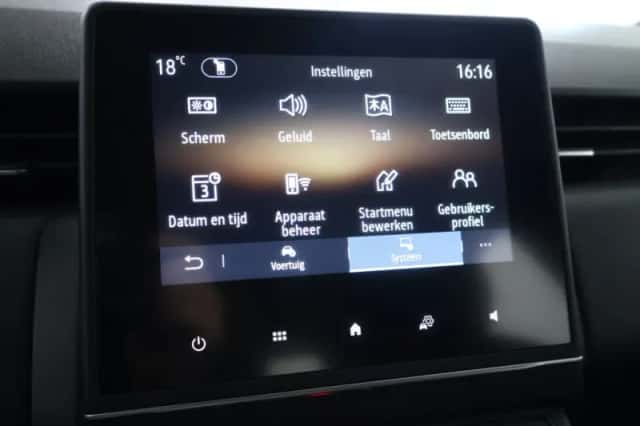 Renault Clio (2022) thumbnail 25