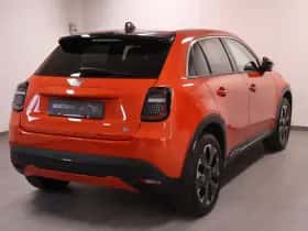 Fiat 600E (2023) thumbnail 3