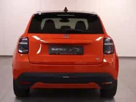Fiat 600E (2023) thumbnail 4