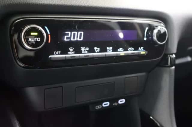 Toyota Yaris (2025) thumbnail 26