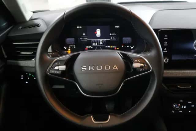 Škoda Kamiq (2020) thumbnail 15