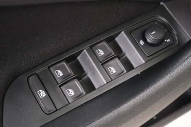 Škoda Kamiq (2020) thumbnail 22
