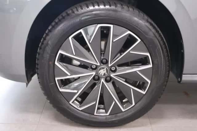 Škoda Kamiq (2020) thumbnail 5