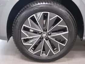 Škoda Kamiq (2020) thumbnail 5