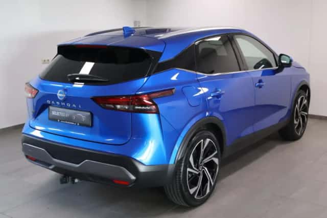 Nissan Qashqai (2021) thumbnail 3