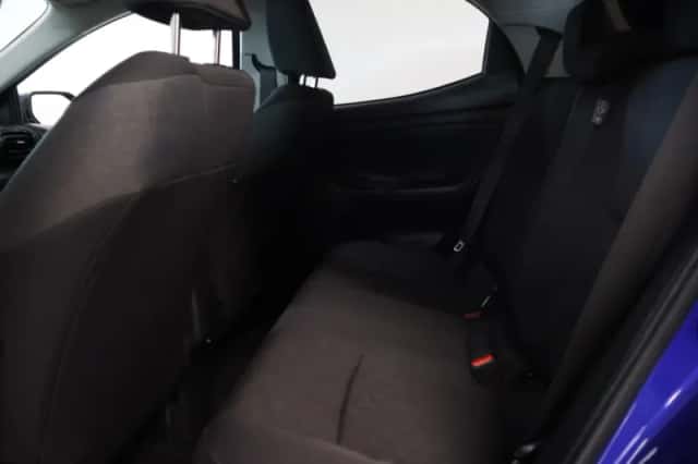 Toyota Yaris (2025) thumbnail 11